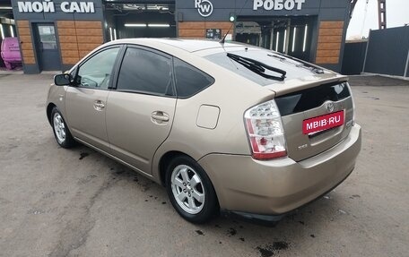 Toyota Prius, 2008 год, 800 000 рублей, 3 фотография