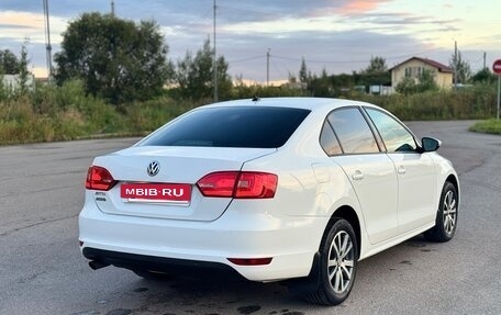 Volkswagen Jetta VI, 2012 год, 900 000 рублей, 11 фотография