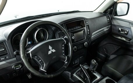 Mitsubishi Pajero IV, 2008 год, 949 585 рублей, 11 фотография
