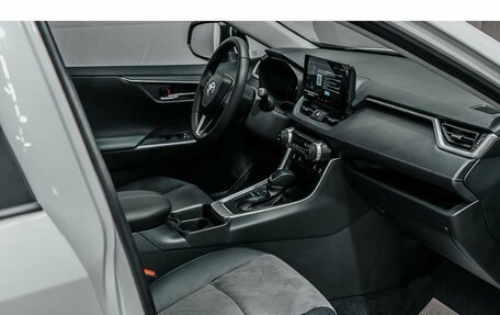 Toyota RAV4, 2025 год, 4 580 000 рублей, 16 фотография