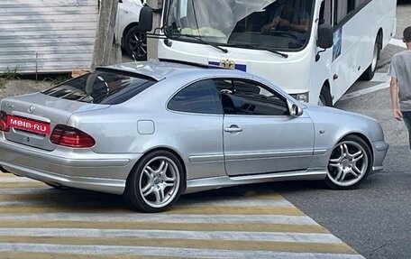 Mercedes-Benz CLK-Класс, 2000 год, 550 000 рублей, 2 фотография