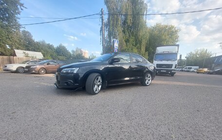 Volkswagen Jetta VI, 2013 год, 1 000 000 рублей, 2 фотография