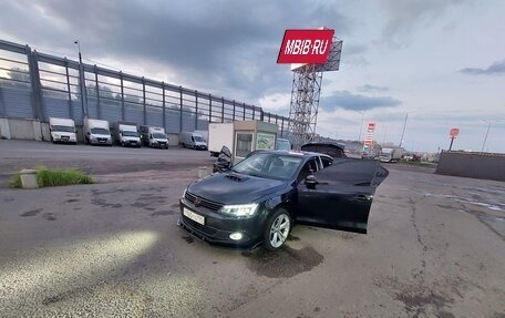 Volkswagen Jetta VI, 2013 год, 1 000 000 рублей, 27 фотография