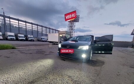 Volkswagen Jetta VI, 2013 год, 1 000 000 рублей, 26 фотография