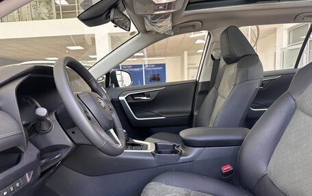 Toyota RAV4, 2025 год, 3 900 000 рублей, 9 фотография