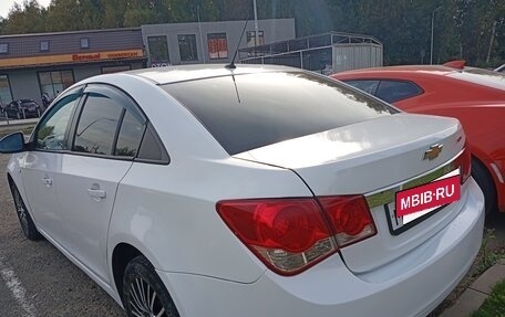 Chevrolet Cruze II, 2013 год, 740 000 рублей, 3 фотография
