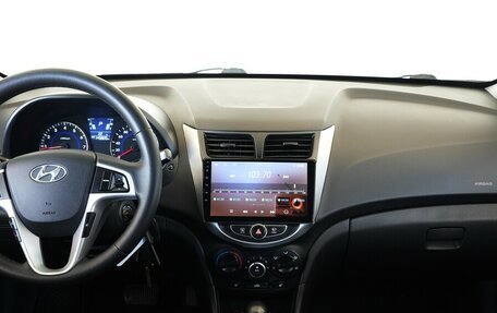 Hyundai Solaris II рестайлинг, 2013 год, 797 000 рублей, 5 фотография