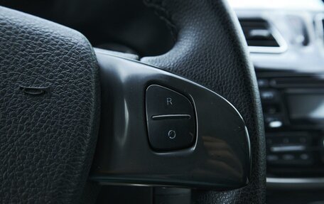 Renault Sandero II рестайлинг, 2016 год, 789 000 рублей, 17 фотография