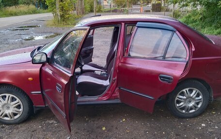 Hyundai Accent II, 2004 год, 9 фотография