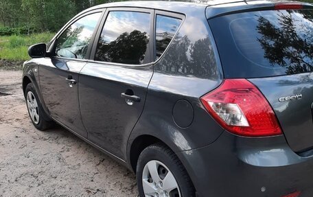 KIA cee'd I рестайлинг, 2010 год, 770 000 рублей, 2 фотография