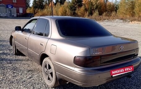 Toyota Camry, 1994 год, 270 000 рублей, 4 фотография