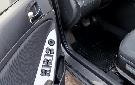 Hyundai Solaris II рестайлинг, 2013 год, 1 090 000 рублей, 6 фотография