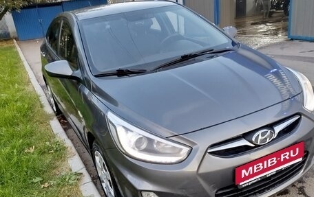 Hyundai Solaris II рестайлинг, 2013 год, 1 090 000 рублей, 3 фотография