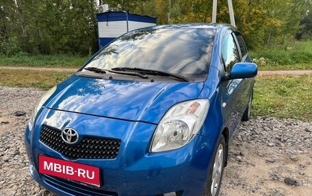 Toyota Yaris III рестайлинг, 2007 год, 600 000 рублей, 1 фотография