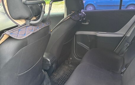 Toyota Yaris III рестайлинг, 2007 год, 600 000 рублей, 10 фотография