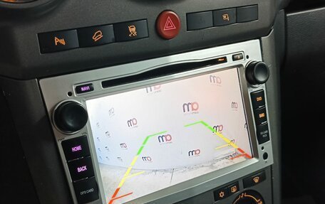 Opel Antara I, 2008 год, 799 000 рублей, 17 фотография