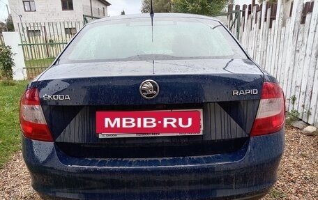 Skoda Rapid I, 2015 год, 700 000 рублей, 2 фотография