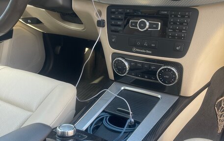 Mercedes-Benz GLK-Класс, 2015 год, 2 250 000 рублей, 9 фотография