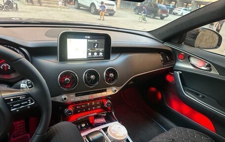KIA Stinger I, 2018 год, 2 750 000 рублей, 6 фотография