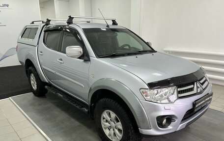 Mitsubishi L200 IV рестайлинг, 2015 год, 1 590 000 рублей, 3 фотография