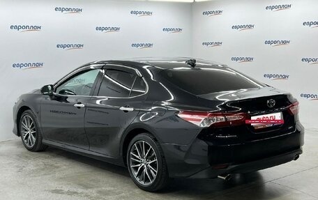 Toyota Camry, 2022 год, 3 275 000 рублей, 4 фотография