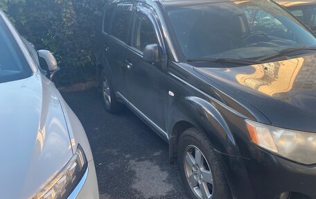 Mitsubishi Outlander III рестайлинг 3, 2008 год, 499 000 рублей, 3 фотография