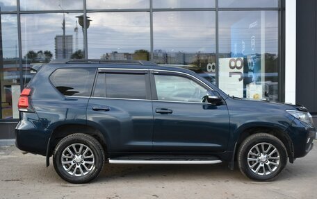 Toyota Land Cruiser Prado 150 рестайлинг 2, 2018 год, 4 205 000 рублей, 4 фотография