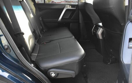 Toyota Land Cruiser Prado 150 рестайлинг 2, 2018 год, 4 205 000 рублей, 11 фотография