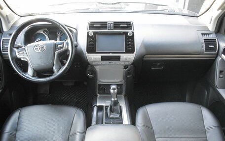 Toyota Land Cruiser Prado 150 рестайлинг 2, 2018 год, 4 205 000 рублей, 13 фотография