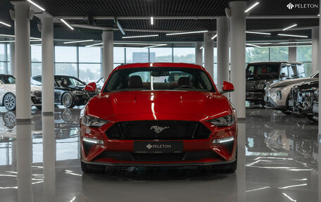 Ford Mustang VI рестайлинг, 2022 год, 8 300 000 рублей, 3 фотография