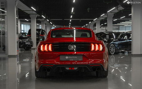 Ford Mustang VI рестайлинг, 2022 год, 8 300 000 рублей, 6 фотография