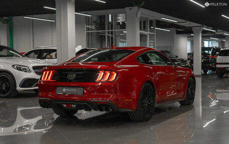 Ford Mustang VI рестайлинг, 2022 год, 8 300 000 рублей, 5 фотография