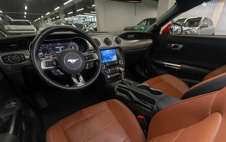 Ford Mustang VI рестайлинг, 2022 год, 8 300 000 рублей, 7 фотография