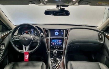 Infiniti Q50 I рестайлинг, 2017 год, 2 600 000 рублей, 5 фотография
