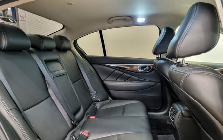 Infiniti Q50 I рестайлинг, 2017 год, 2 600 000 рублей, 12 фотография