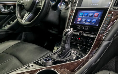 Infiniti Q50 I рестайлинг, 2017 год, 2 600 000 рублей, 16 фотография