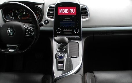 Renault Espace V рестайлинг, 2016 год, 1 590 000 рублей, 12 фотография