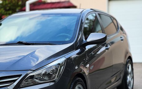 Hyundai Solaris II рестайлинг, 2015 год, 999 999 рублей, 5 фотография