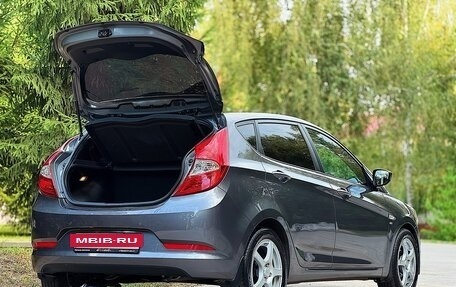 Hyundai Solaris II рестайлинг, 2015 год, 999 999 рублей, 24 фотография