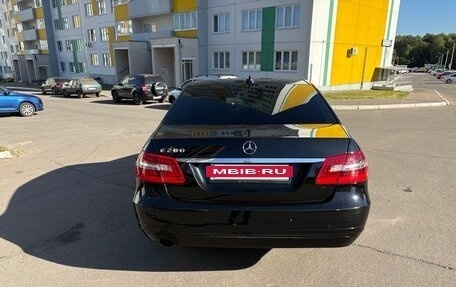 Mercedes-Benz E-Класс, 2011 год, 1 136 000 рублей, 5 фотография