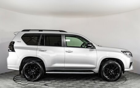 Toyota Land Cruiser Prado 150 рестайлинг 2, 2020 год, 6 699 000 рублей, 8 фотография