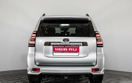 Toyota Land Cruiser Prado 150 рестайлинг 2, 2020 год, 6 699 000 рублей, 10 фотография