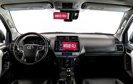 Toyota Land Cruiser Prado 150 рестайлинг 2, 2020 год, 6 699 000 рублей, 14 фотография