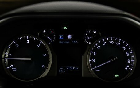Toyota Land Cruiser Prado 150 рестайлинг 2, 2020 год, 6 699 000 рублей, 40 фотография