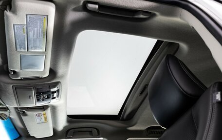 Toyota Land Cruiser Prado 150 рестайлинг 2, 2020 год, 6 699 000 рублей, 34 фотография