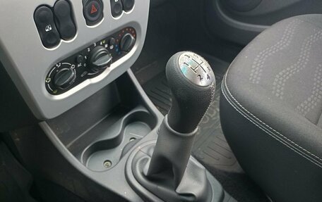 Renault Sandero I, 2012 год, 595 000 рублей, 12 фотография