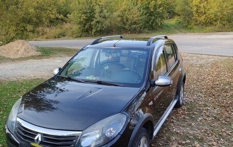 Renault Sandero I, 2013 год, 900 000 рублей, 3 фотография