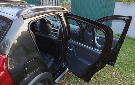 Renault Sandero I, 2013 год, 900 000 рублей, 20 фотография