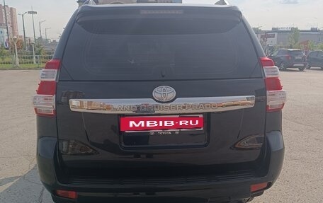 Toyota Land Cruiser Prado 150 рестайлинг 2, 2015 год, 3 700 000 рублей, 4 фотография