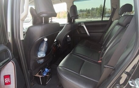 Toyota Land Cruiser Prado 150 рестайлинг 2, 2015 год, 3 700 000 рублей, 7 фотография
